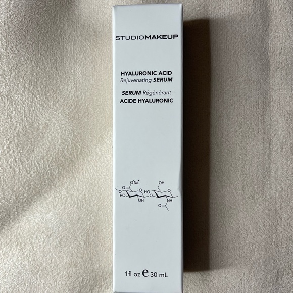 StudioMakeup Hyaluronic Acid Rejuvenating Serum - Picture 12 of 13
